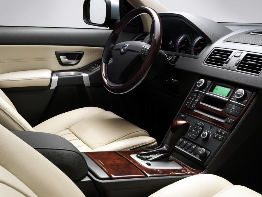  Volvo XC90 Executive 2008 года  (фото 6 из 9)